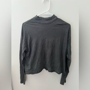 American eagle long sleeve crop top